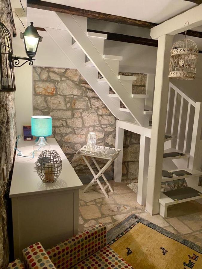 Steinhaus Mit Terrasse Apartment Rovinj Ngoại thất bức ảnh